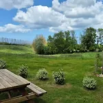 Апартаменты La Charretterie-domaine De La Valaine *